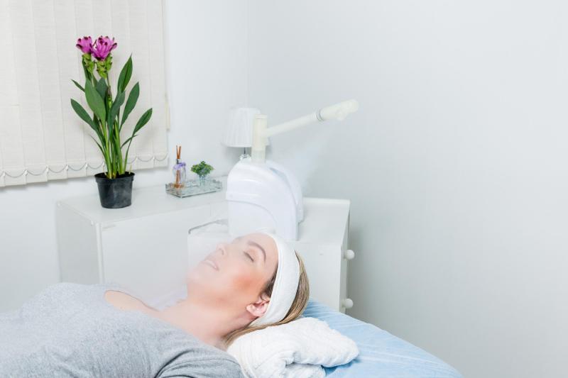 Služby Kyslíková terapie dýchacích cest / Oxygen-Therapie der Atemwege / Airway oxygen therapy